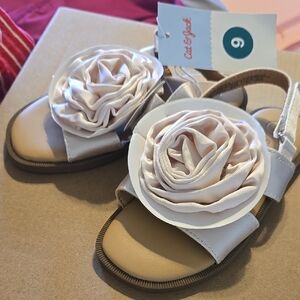 Cat & Jack Girls Size 9 Cream Floral Rosette Sandals